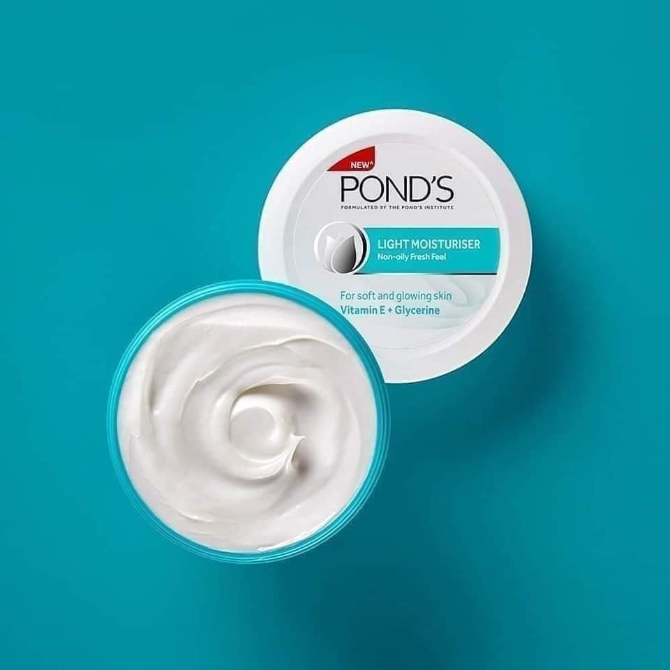 Ponds Light Moisturiser - 100 ml